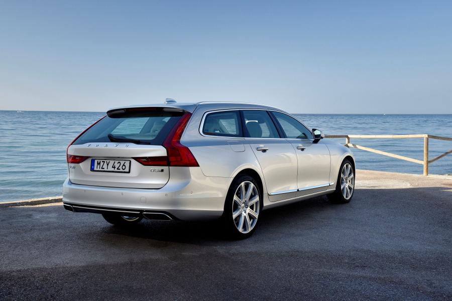  Volvo V90 D5 Inscription 2016 года  (фото 26 из 31)